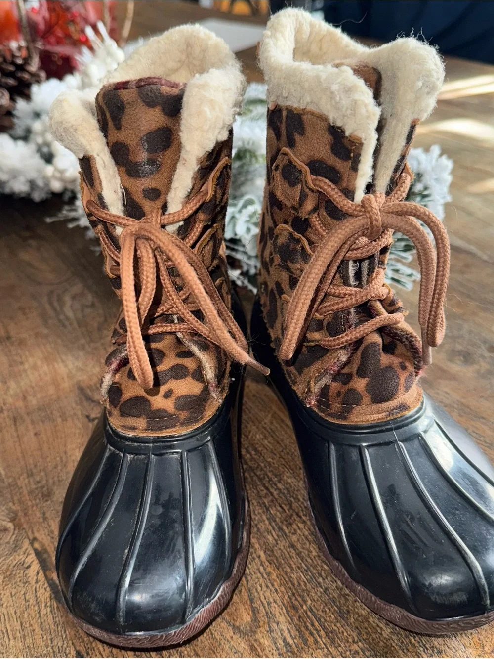 Jessica Carlyle Brown cheetah Leopard Print Duck Boots Toddler Size 13